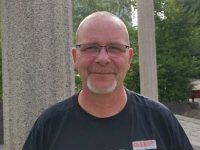 Herr M. Niekamp/ Teams Orange & Violett